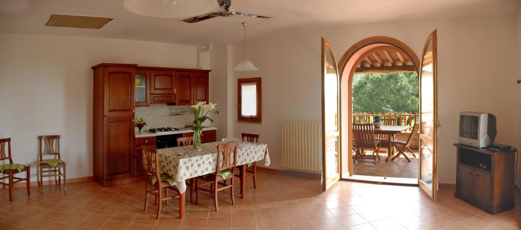 Agriturismo Podere Gozzuto Gavorrano Rum bild