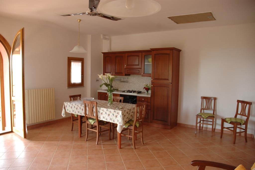 Agriturismo Podere Gozzuto Gavorrano Rum bild