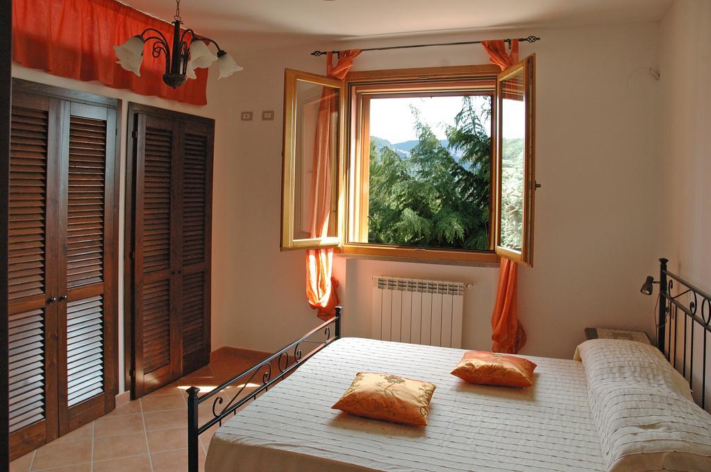 Agriturismo Podere Gozzuto Gavorrano Rum bild