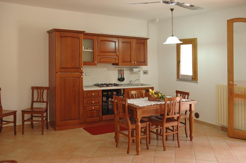Agriturismo Podere Gozzuto Gavorrano Rum bild